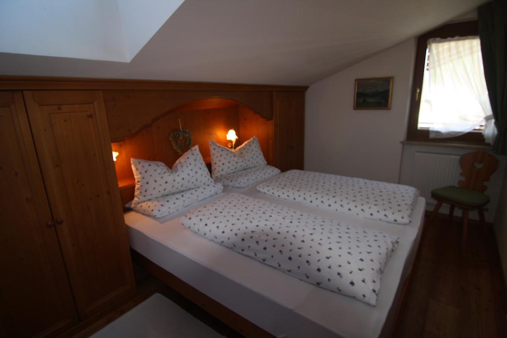Residence Mairhofer Toblach Pokoj fotografie