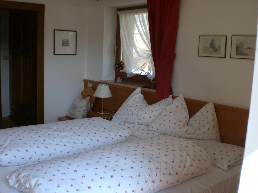 Residence Mairhofer Toblach Pokoj fotografie